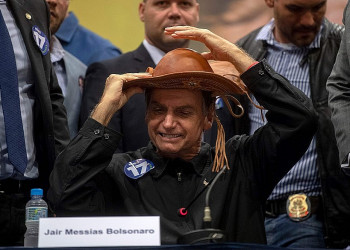 Após atacar nordestinos, Bolsonaro vem ao Piaui inaugurar escola com seu nome